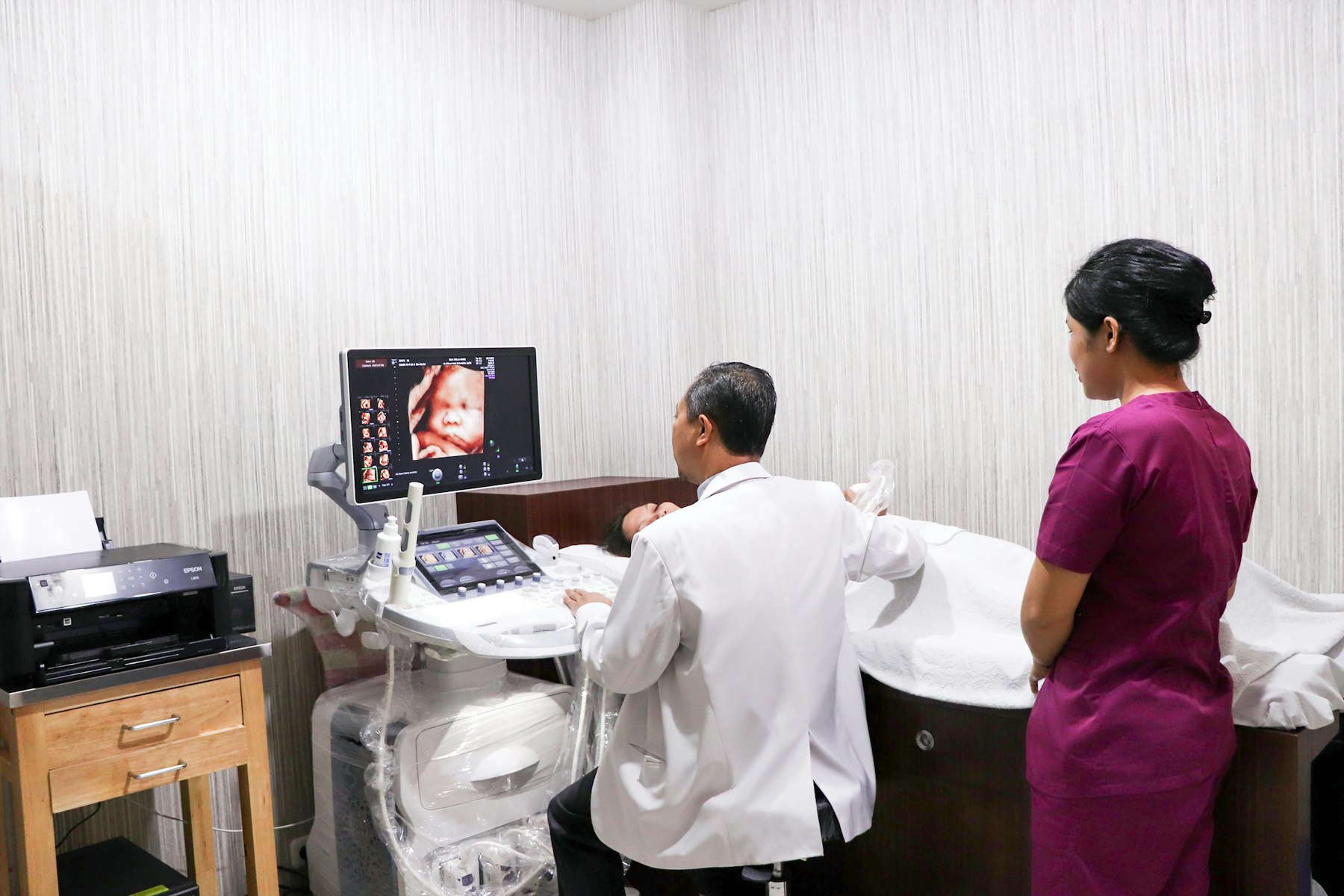 Vascular ultrasound room where veins are evaluated before ablation